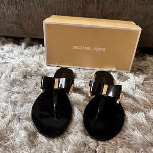 Michael kors sandal. Women US size 8